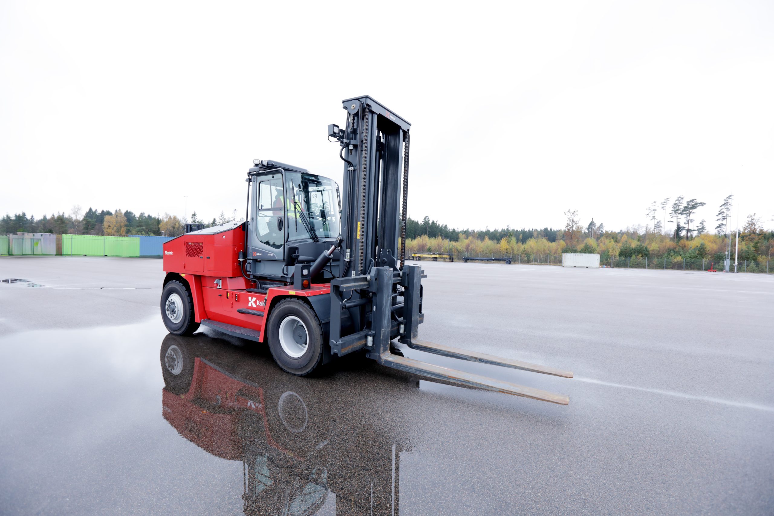 Kalmar to supply forklift truck fleet including next-generation lithium-ion battery solution to ArcelorMittal