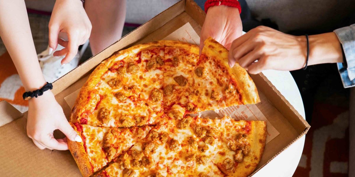 Blaze Pizza Scores Big for the Big Game With $10.99 Large 1-Topping Pizza Digital Deal