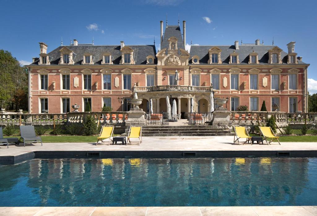 La Maison Younan Presents France’s Best Château Hotels in the Loire Valley