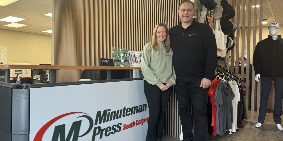 Minuteman Press Franchise Owners Ray & Joan Wiens Celebrate Seven Years & Win Top Customer Service Award in South Calgary
