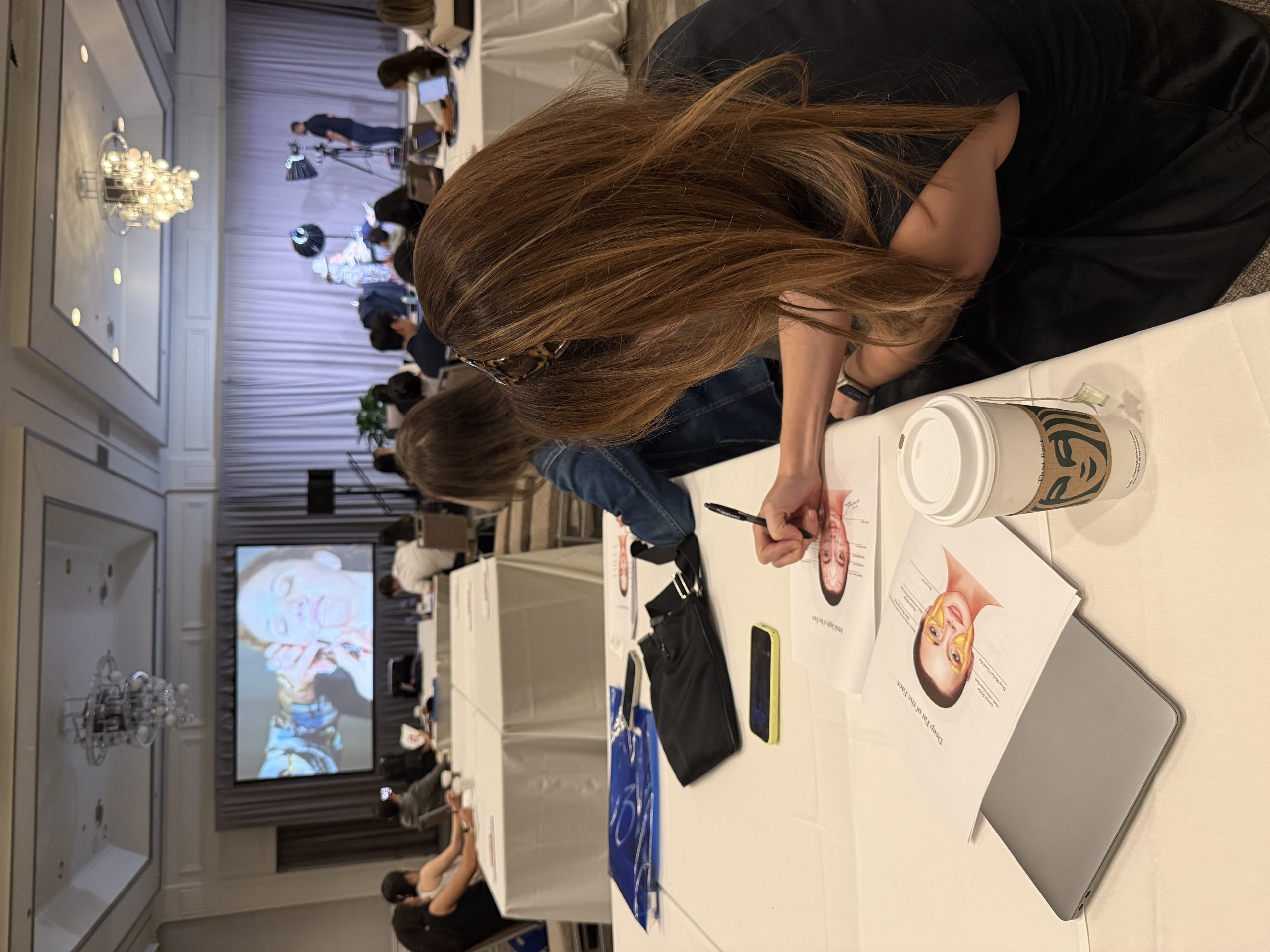 Interactive Cosmetic Education Continues to Receive Enthusiastic Feedback