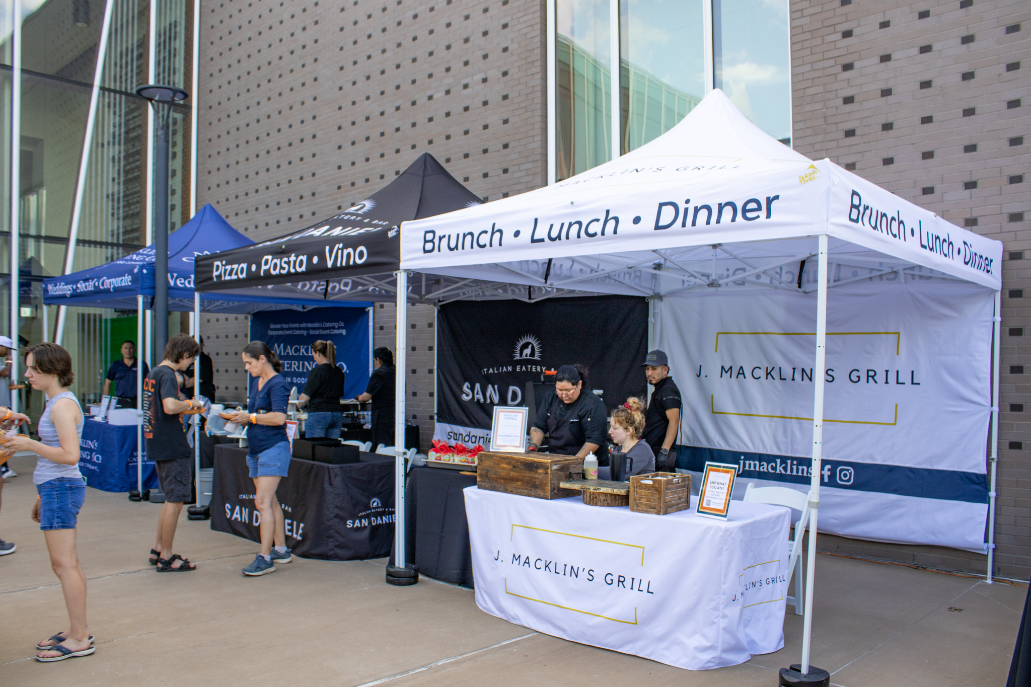 Splash Tents’ Fleet of Premium Custom Canopy Tents Anchor San Daniele’s Golden Fork Victory at Crave Coppell