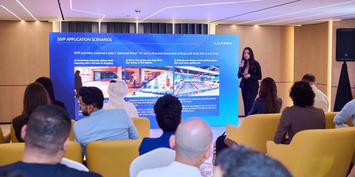 LUXEED R7 Dubai Media Test Drive Concludes Successfully, Targeting Premium Mobility Market in the Middle East
