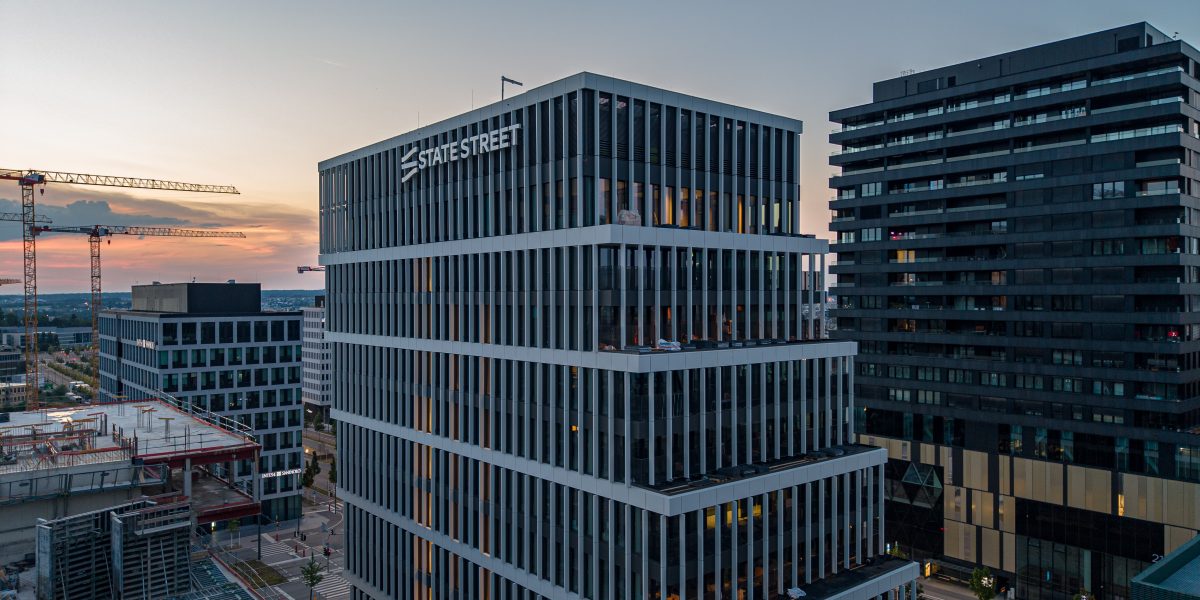 Nextensa and Promobe complete the sale of Stairs S.à r.l. to State Street Services Luxembourg