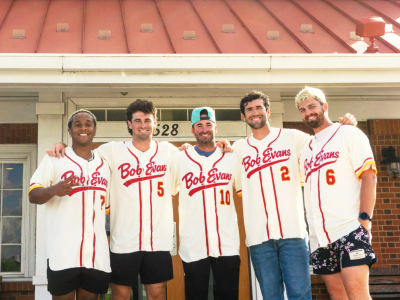 Bob Evans Celebrates New Banana Pudding Menu with Savannah Baseball Stars and Sweepstakes Featuring Free Breakfast for a Year