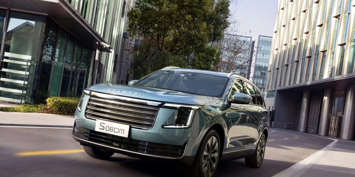 SOUEAST Rides MENA’s Electrification Wave with Its Hybrid Portfolio